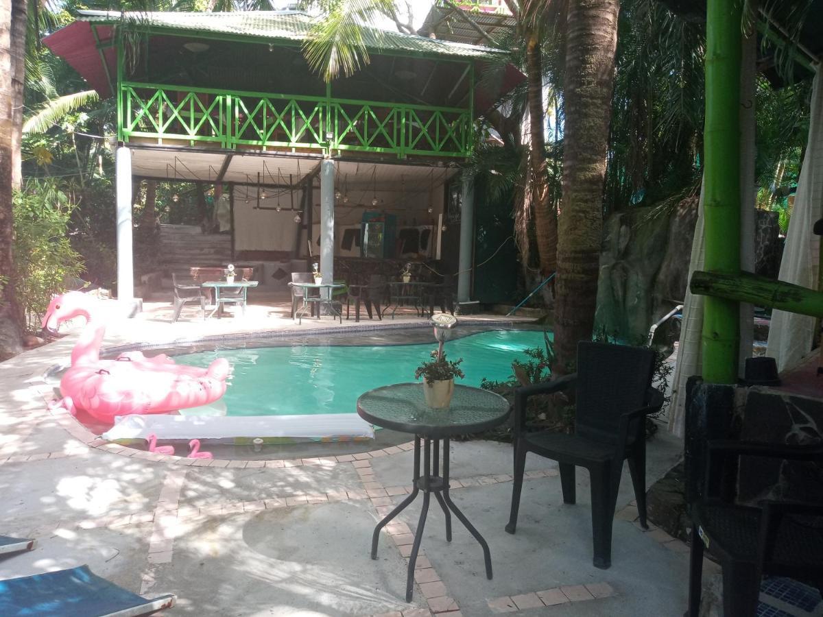 Chez Nous Apartman Puerto Carrillo Kültér fotó