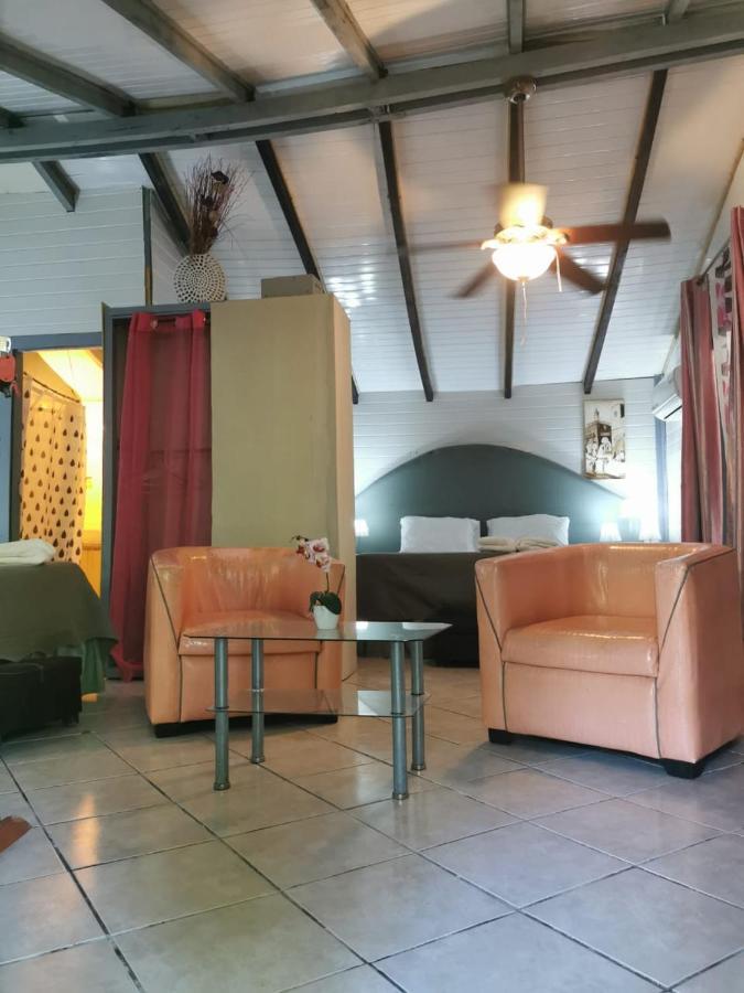 Chez Nous Apartman Puerto Carrillo Kültér fotó